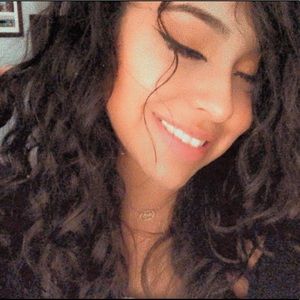 Meet your Posher, Jasmine